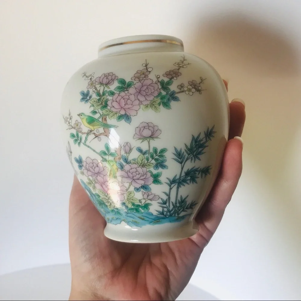 Vintage 1983 Enesco Japan Gold Trimmed Floral Birds Blossoms Small Vase.